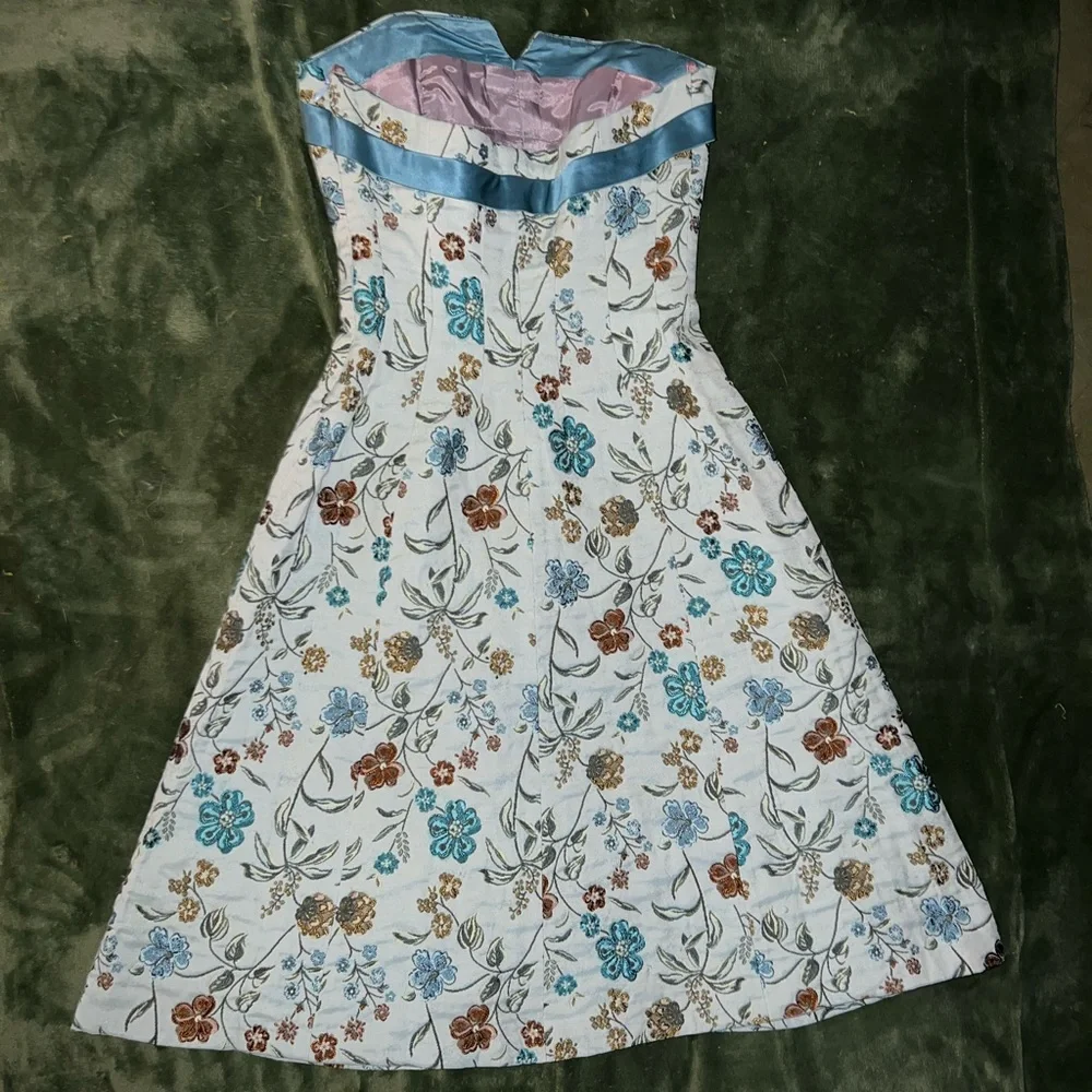 ๐ซSOLD๐ซ Vintage Betsey Johnson Floral Tapestry Dress - Picture 2 of 7